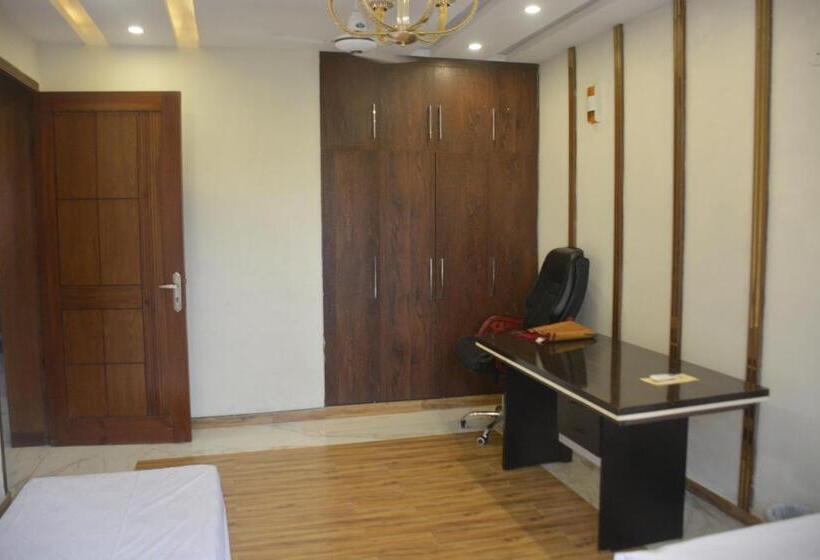 خانه 1 خوابه, Ukasha Guest House