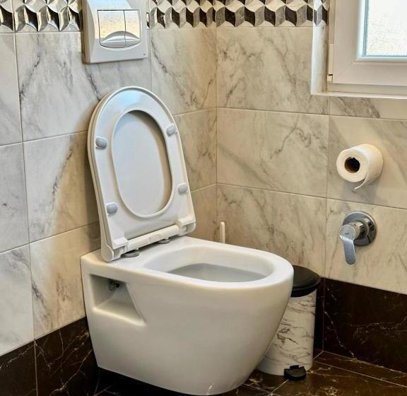 اتاق استاندارد, Zeus