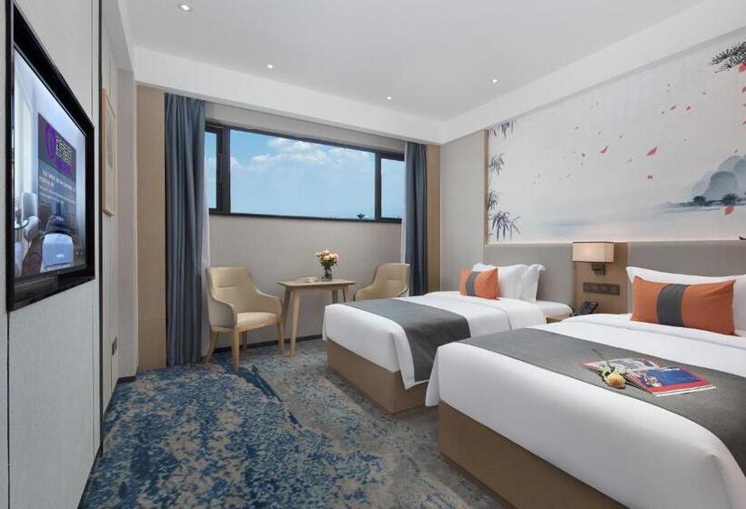 Номер Superior, Kanglai Hotel Changsha Huanghua Airport Dalucun Metro Station Airport Pick Up And Drop Off Service