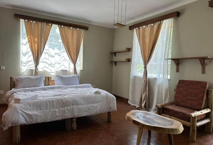 Quarto Deluxe Individual, Mwanana Hostels And Homes