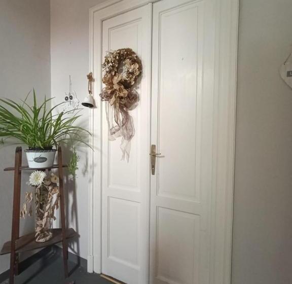 اتاق استاندارد, Da Anna