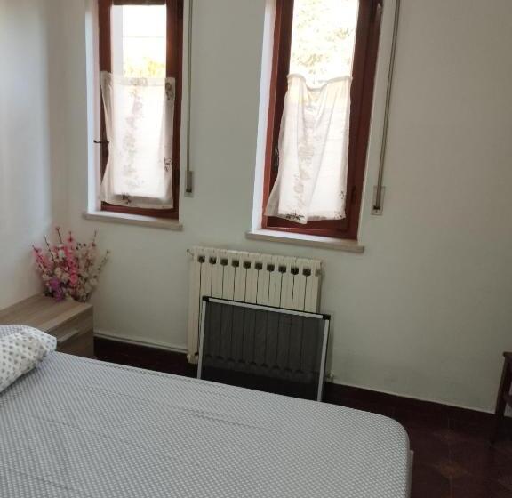 חדר דלוקס, Home Mate