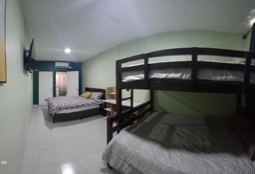 スタンダードトリプルルーム, Hostal Casa 1717
