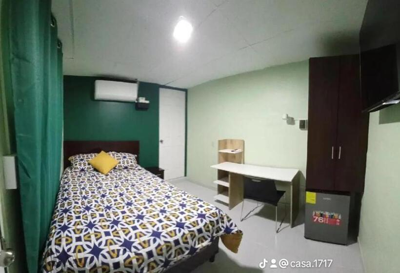 エクゼクティブスイート, Hostal Casa 1717