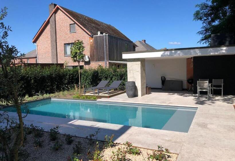 デラックスの４人部屋, Huis Vanellus