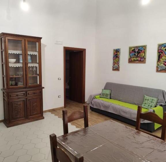 غرفة ديلوكس, Vicolo Stretto