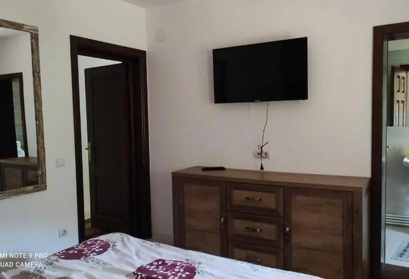 اتاق استاندارد, Pensiunea Emilia