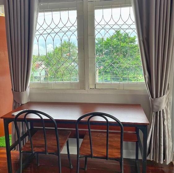 Standard Szoba, Van Vliet Hostel