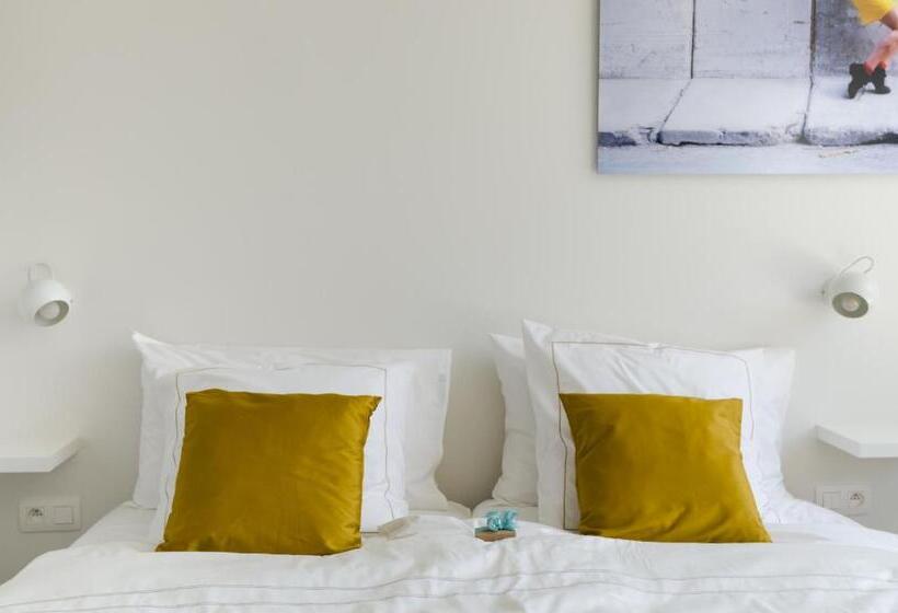 带大床的豪华间, Entrenous B&b Ghent