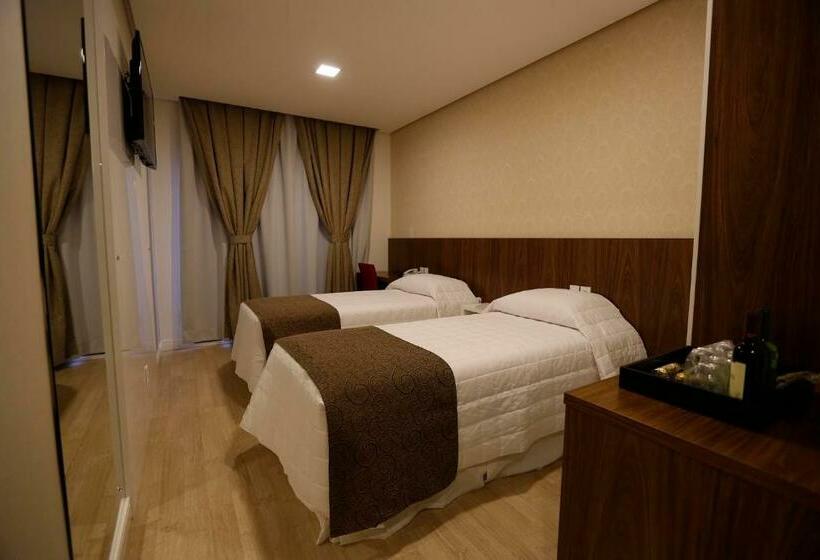 Номер Superior, Holiday & Business Hotel Em Frente Ao Centro De Eventos E Arena Conda