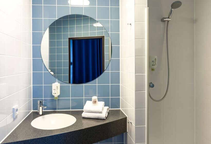 スタンダードトリプルルーム, B&b Hotel Braunschweig City