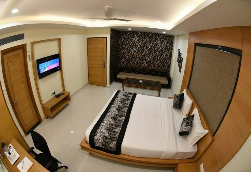 جناح سوبيريور, Grand Rajputana