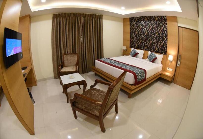 غرفة قياسية سرير كينج, Grand Rajputana