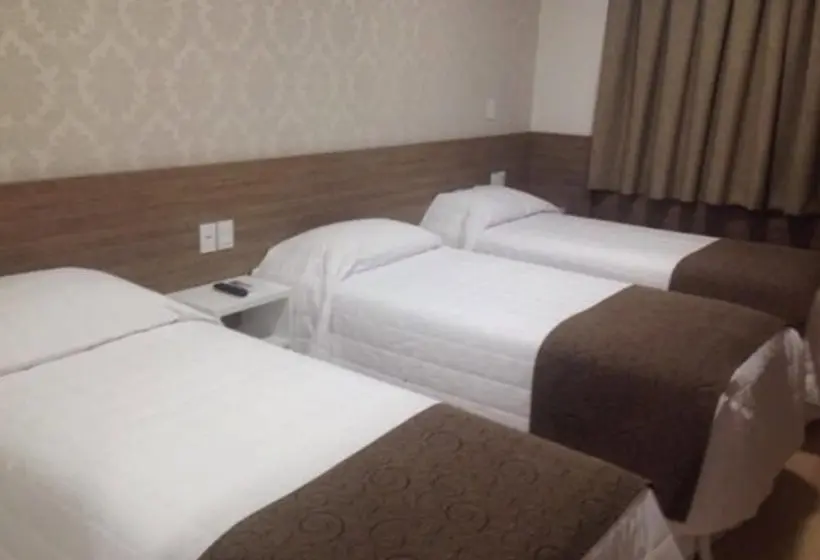 スーペリアトリプルルーム, Holiday & Business Hotel Em Frente Ao Centro De Eventos E Arena Conda