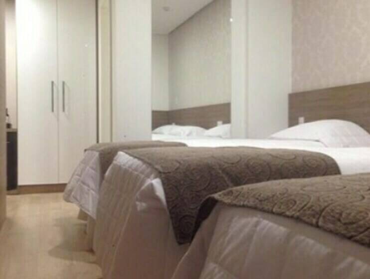 חדר סופריור לשלושה, Holiday & Business Hotel Em Frente Ao Centro De Eventos E Arena Conda