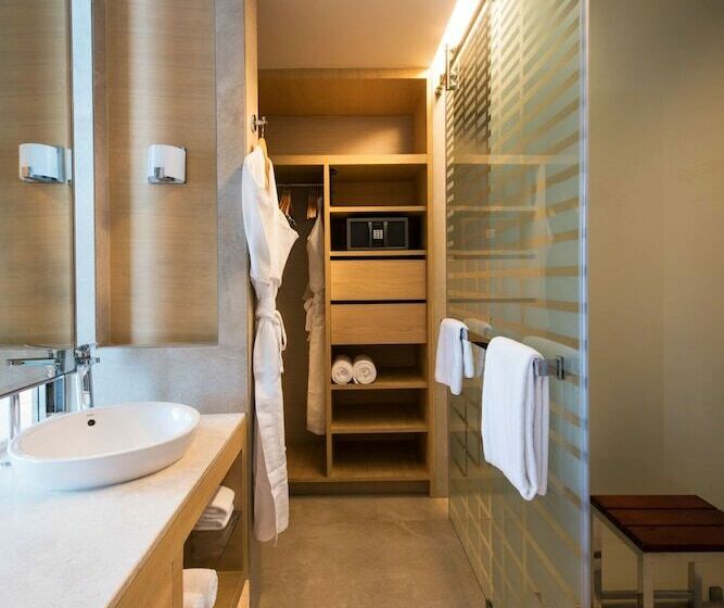 Номер Стандарт, Hyatt Regency Lucknow Gomti Nagar