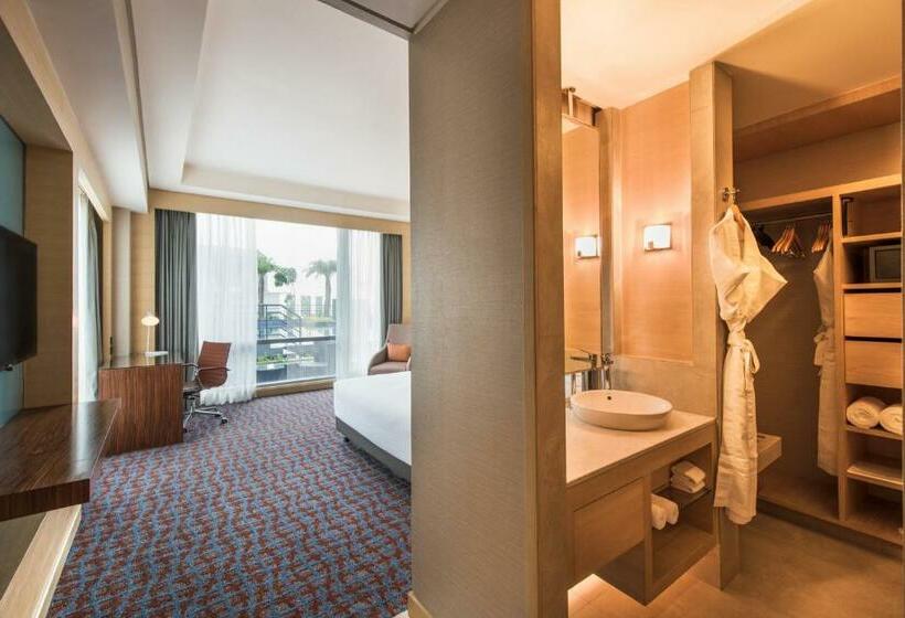 Стандартный Номер Кровать Кинг, Hyatt Regency Lucknow Gomti Nagar