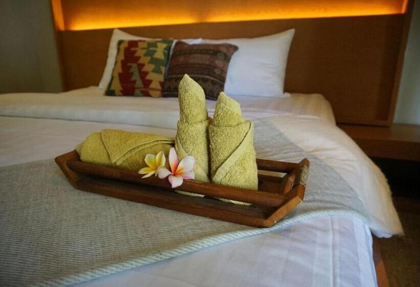 带阳台的豪华间, Locomotive Hotel And Spa By Eps