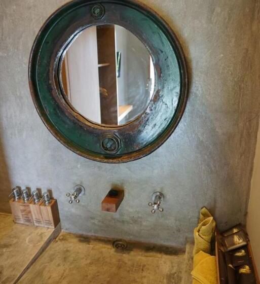 标准间带阳台, Locomotive Hotel And Spa By Eps