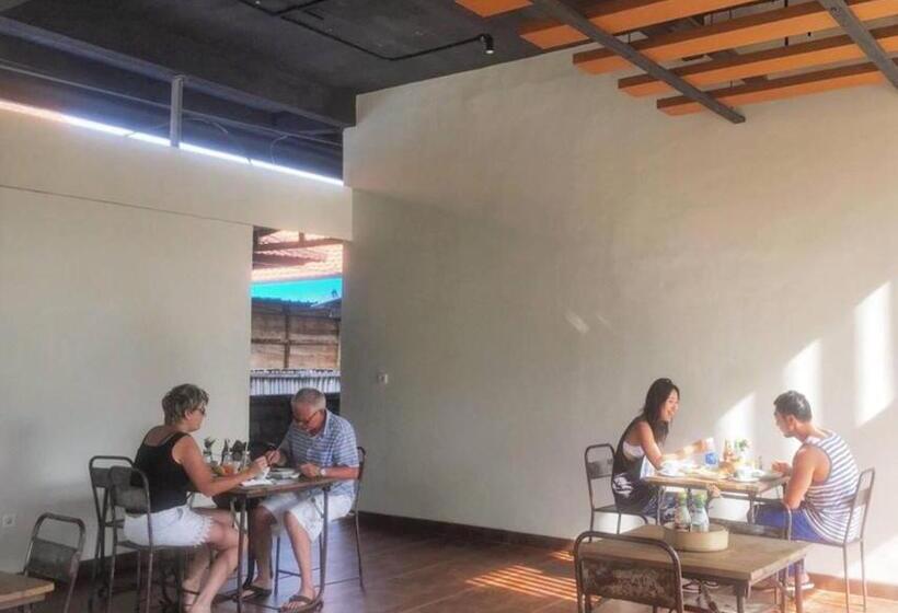 标准间带阳台, Locomotive Hotel And Spa By Eps