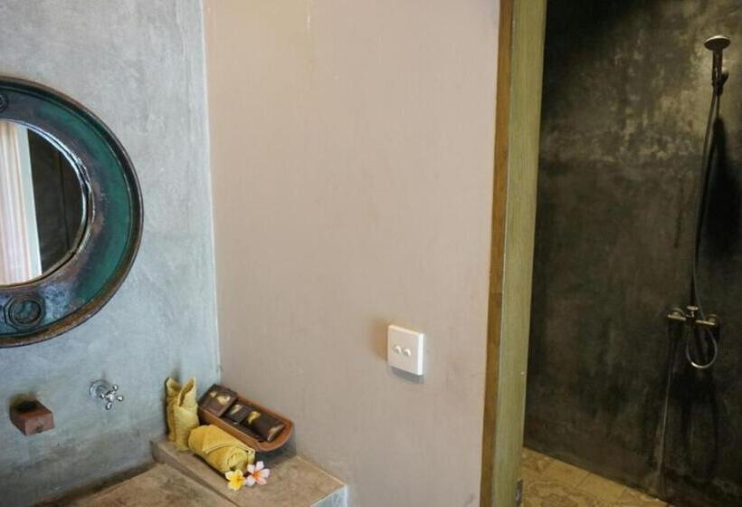 标准间带阳台, Locomotive Hotel And Spa By Eps