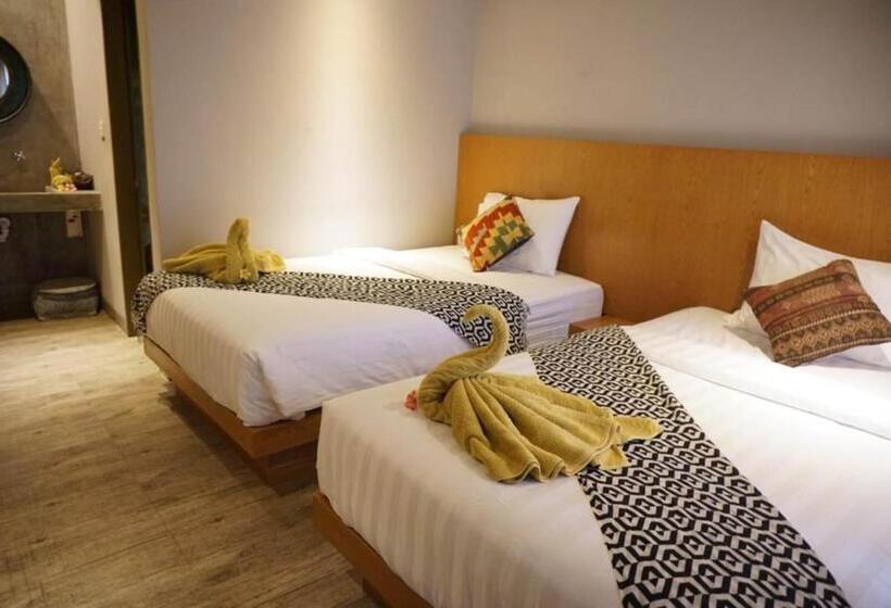 标准间带阳台, Locomotive Hotel And Spa By Eps