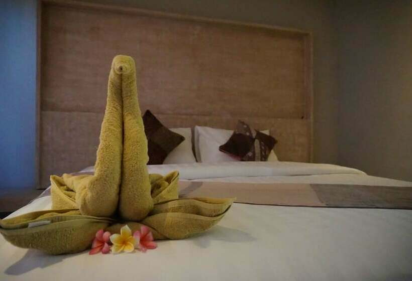 带阳台的豪华间, Locomotive Hotel And Spa By Eps