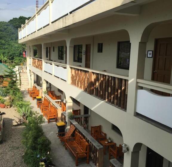 חדר משפחתי נוף לגינה, Stardust Beach