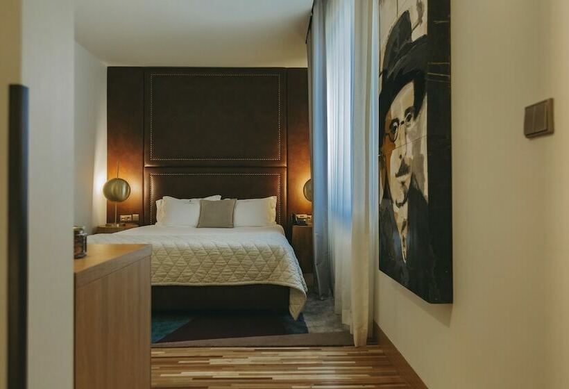 Quarto clássico, Torel Avantgarde