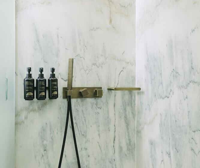 Quarto clássico, Torel Avantgarde