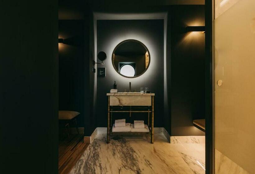 Quarto executivo, Torel Avantgarde
