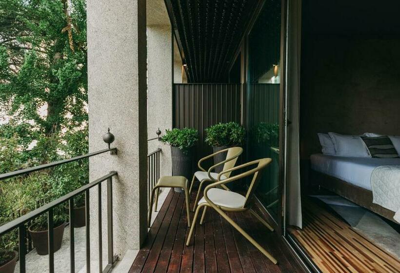 Quarto executivo, Torel Avantgarde