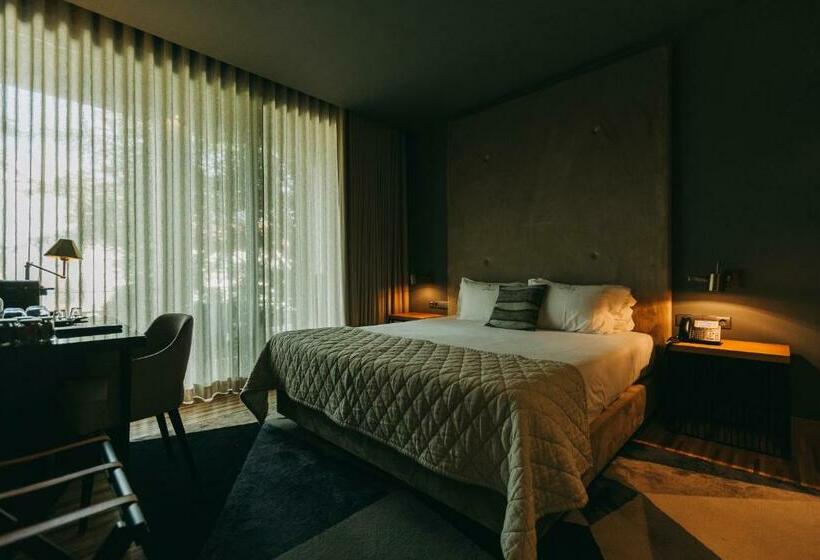 Quarto executivo, Torel Avantgarde