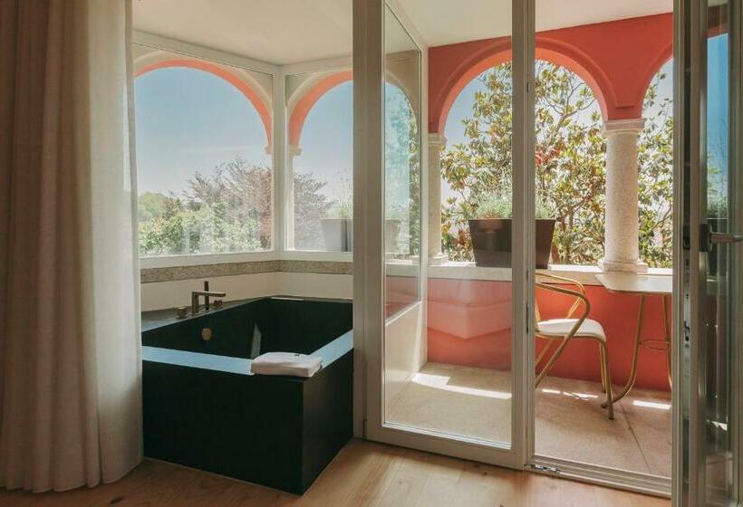 Quarto executivo, Torel Avantgarde