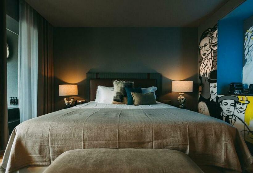 Quarto executivo, Torel Avantgarde