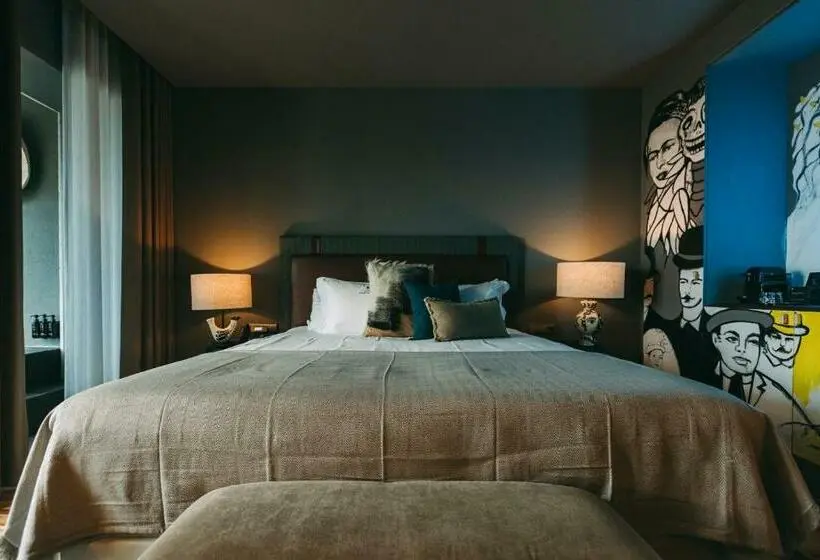 Quarto executivo, Torel Avantgarde