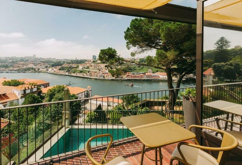 Quarto executivo, Torel Avantgarde