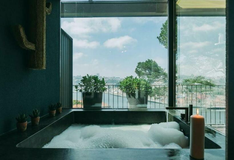 Quarto executivo, Torel Avantgarde