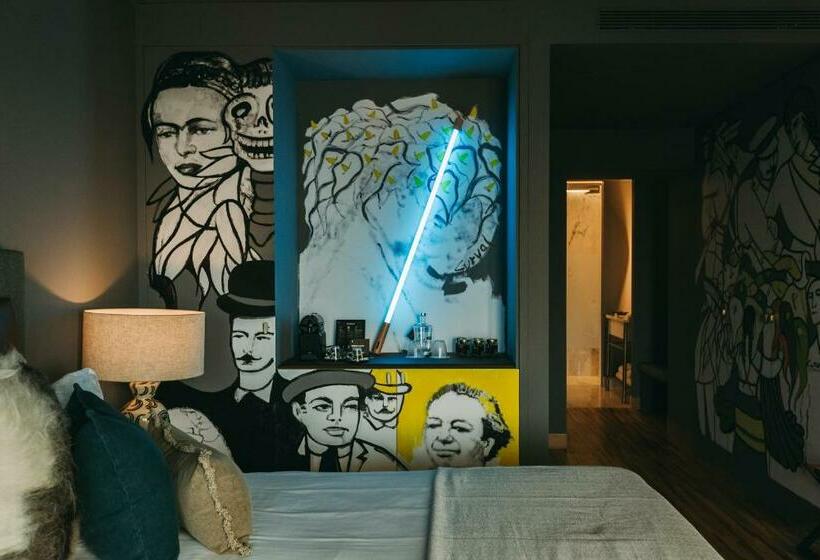 Quarto executivo, Torel Avantgarde