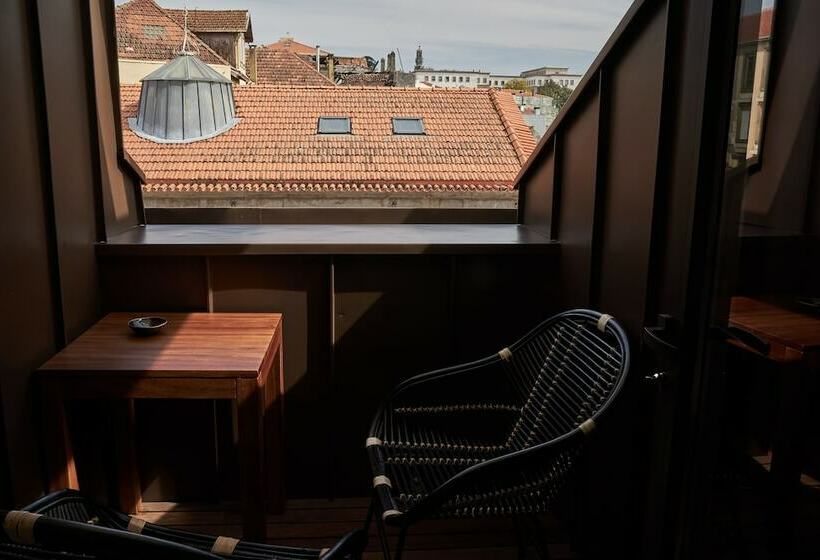 Quarto executivo, Torel Avantgarde