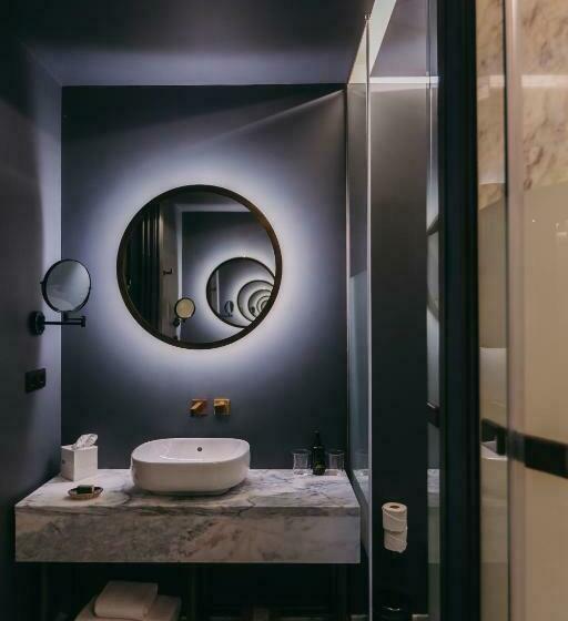 Suite Real, Torel Avantgarde