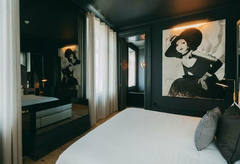 Suite Real, Torel Avantgarde