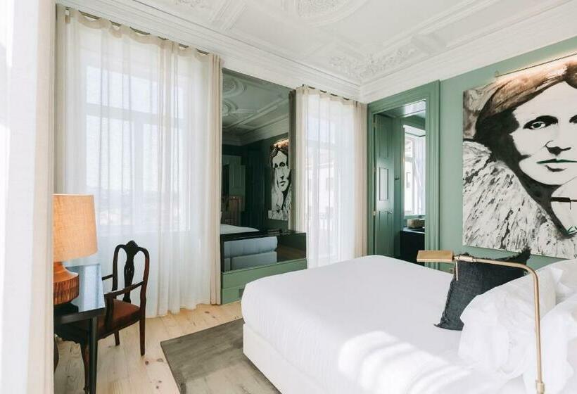 Suite Real, Torel Avantgarde