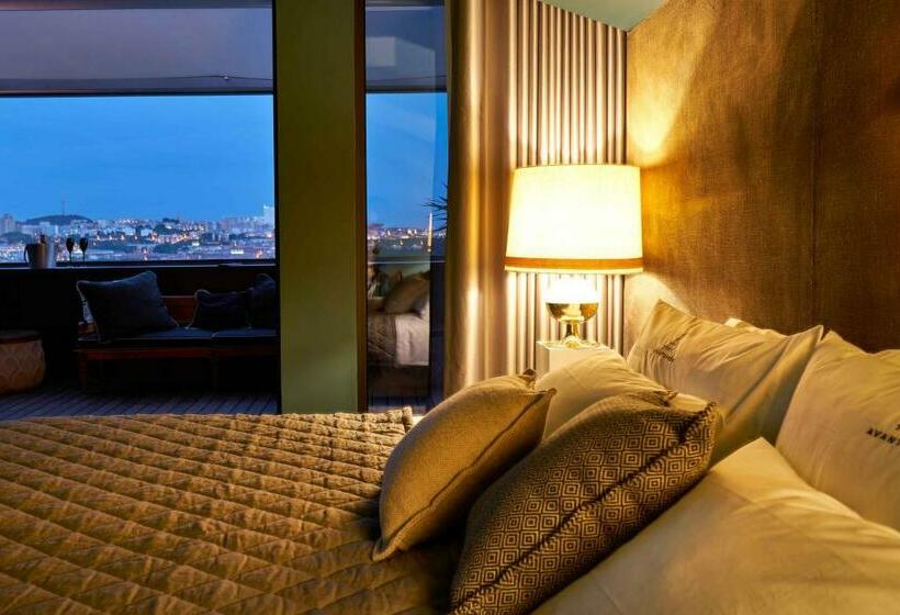 Suite Real, Torel Avantgarde