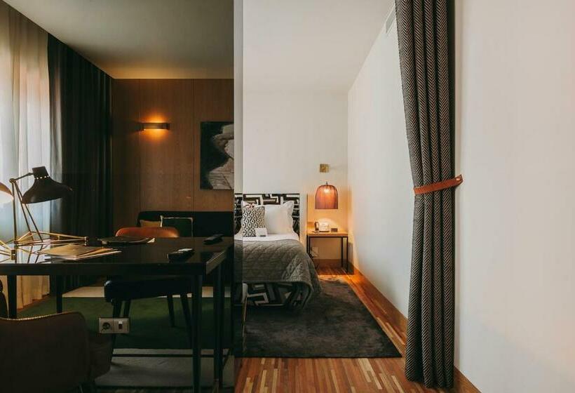 Suite, Torel Avantgarde