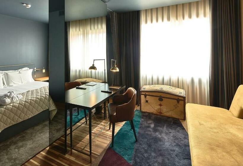 Suite, Torel Avantgarde