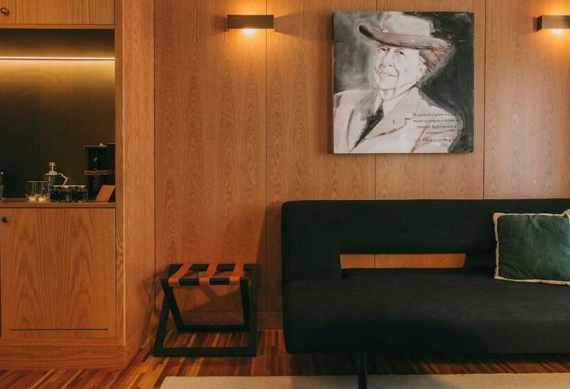 Suite, Torel Avantgarde
