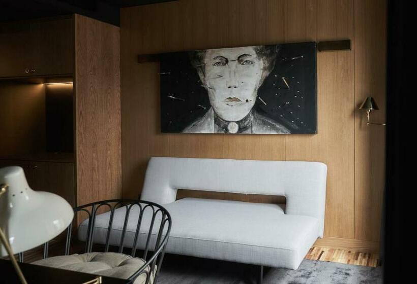 Suite, Torel Avantgarde