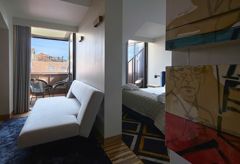 Suite Superior, Torel Avantgarde