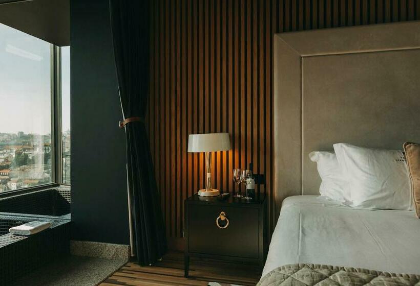 Suite Deluxe, Torel Avantgarde